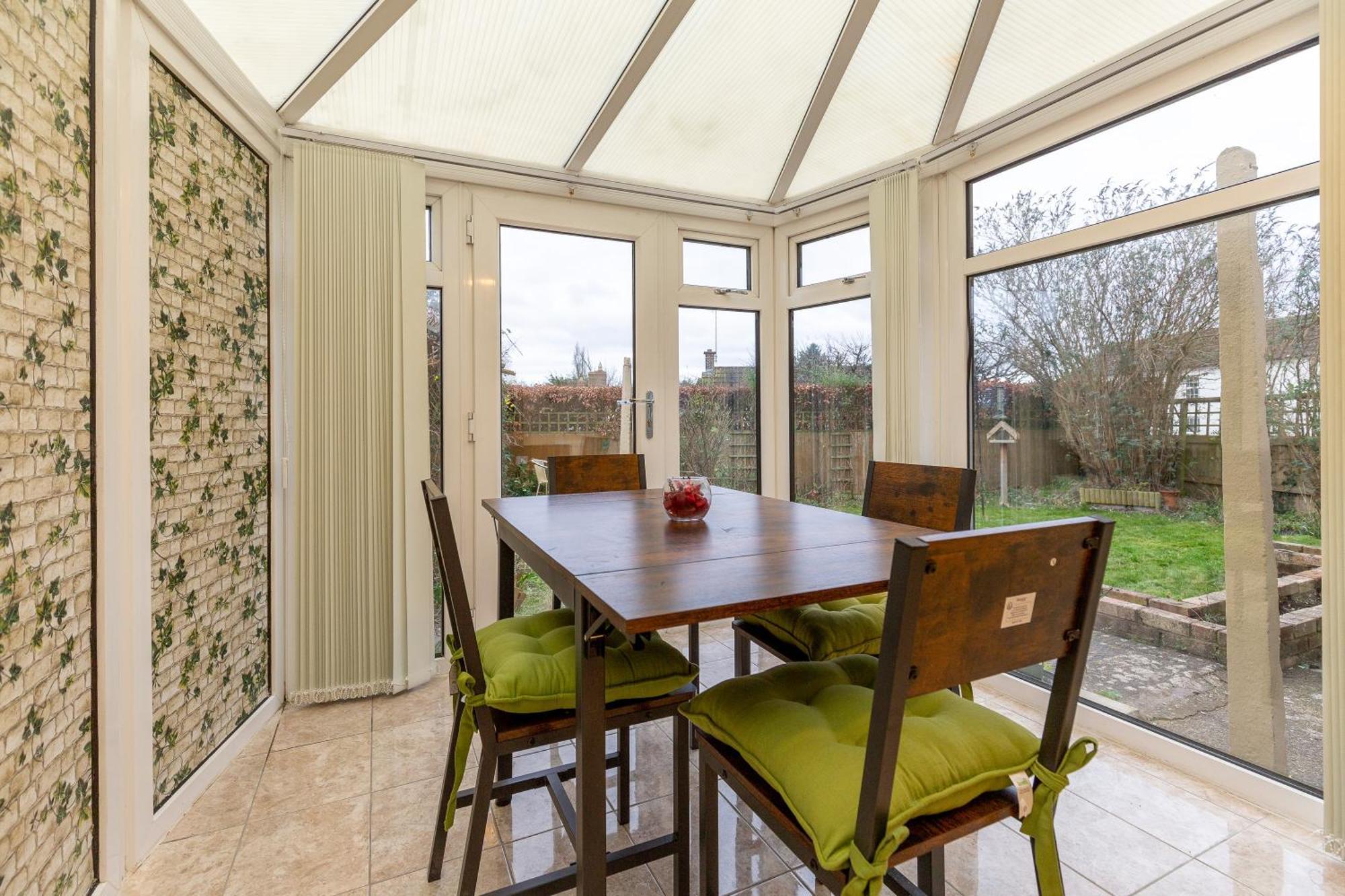 Wootton 2-bedroom Hardingstone